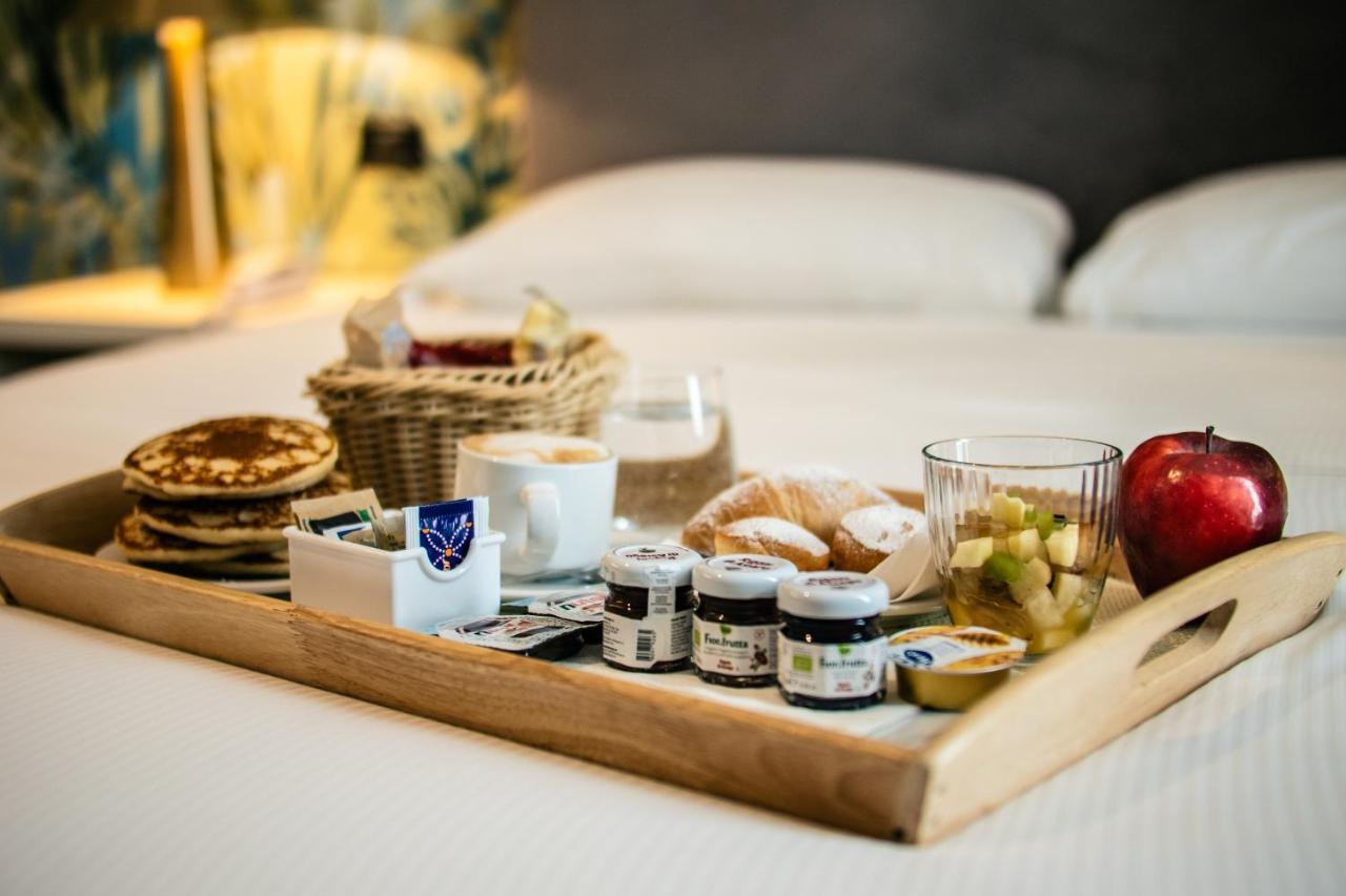 Hotel Up Wellness & Spa Foggia Bagian luar foto