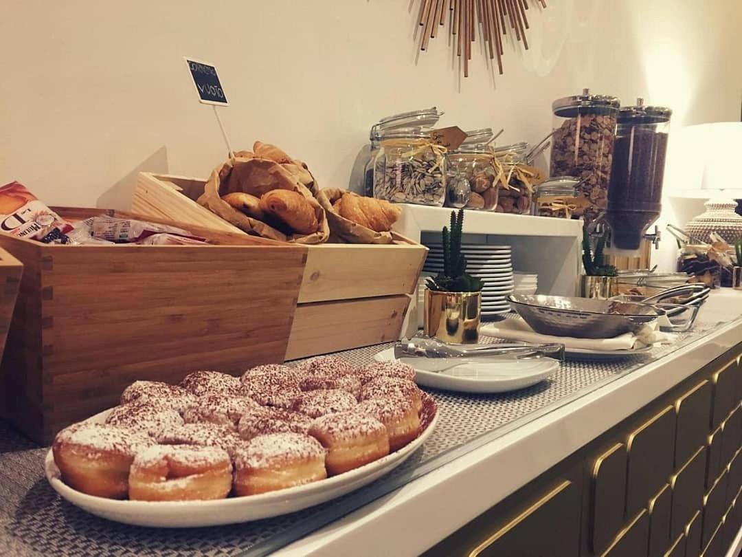 Hotel Up Wellness & Spa Foggia Bagian luar foto