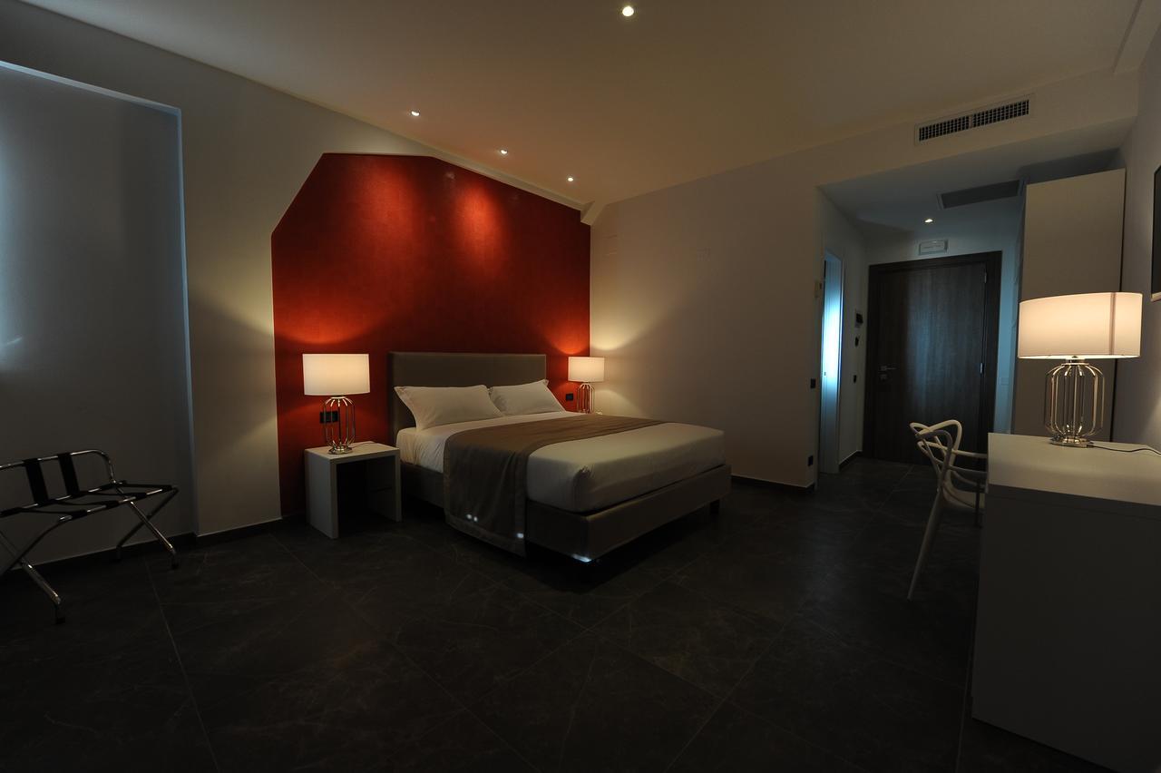 Hotel Up Wellness & Spa Foggia Bagian luar foto